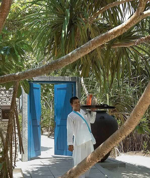 FOUR SEASONS RESORT MALDIVES AT LANDAA GIRAAVARU 5*