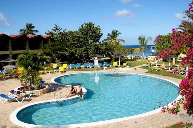   Rex Halcyon Cove Resort 3*