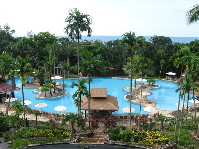   Bintan Lagoon Resort 4* -   