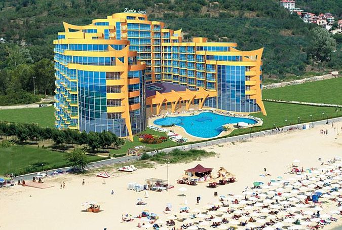   Fiesta Beach Hotel 4*
