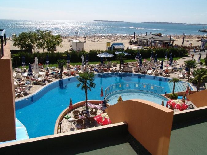   Fiesta Beach Hotel 4*
