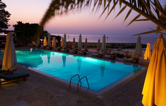 LONDA BEACH HOTEL 5* Лимассол Кипр
