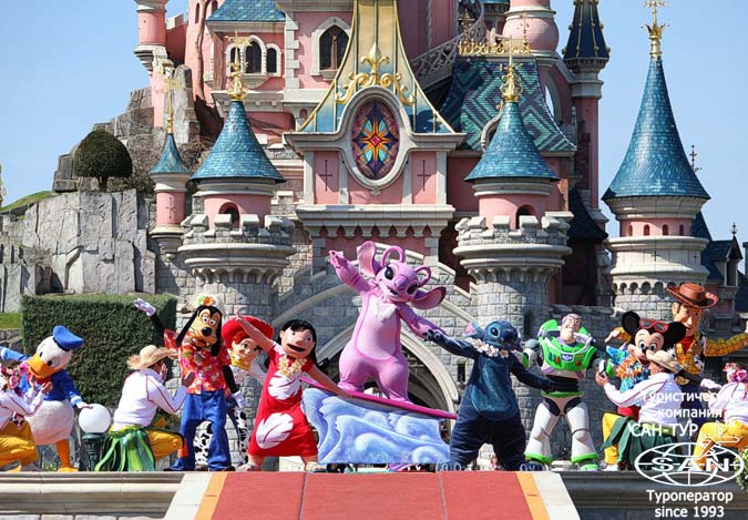   Dream Castle Hotel at Disneyland Paris 