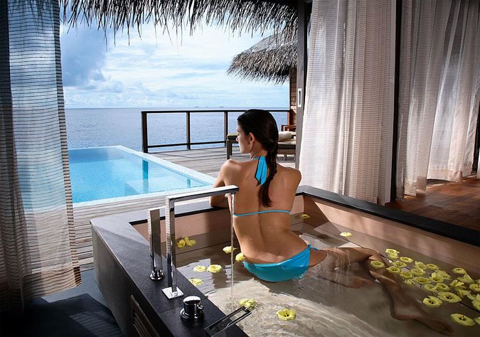  COCO PALM BODU HITHI MALDIVES 5*LUXE -     - -