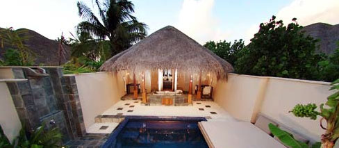Beach Bungalow with plunge pool