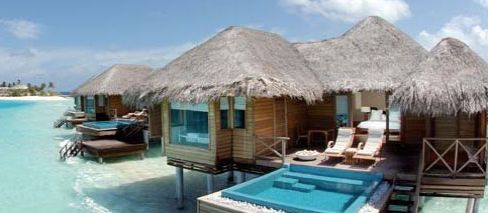 Lagoon Bungalows with Plunge Pool