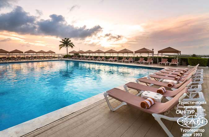   Crown Paradise Club Cancun 5*