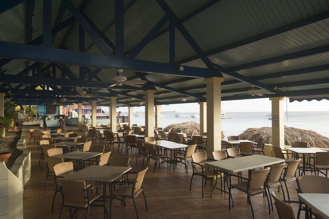   Divi Flamingo Beach Resort and Casino 3*