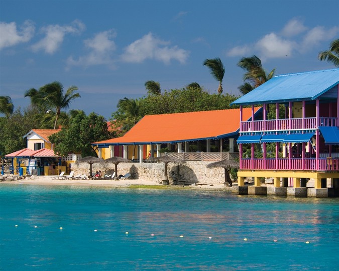   Divi Flamingo Beach Resort and Casino 3*