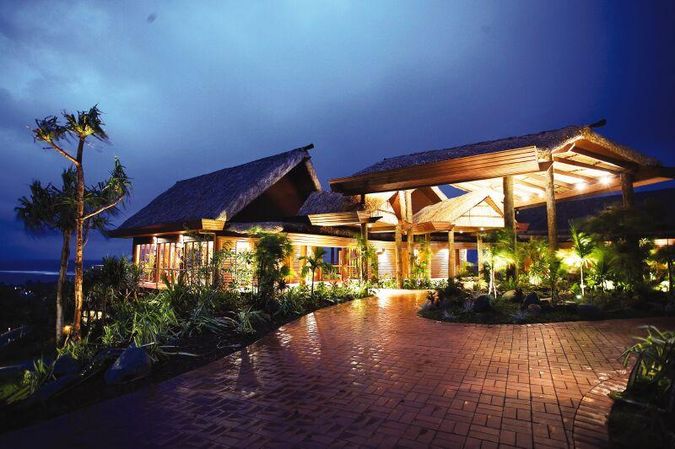   Outrigger Fiji Beach Resort 5*