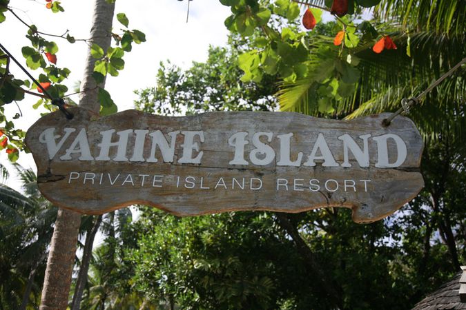   VAHINE PRIVATE ISLAND RESORT 4* -    